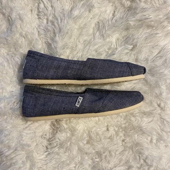 Toms Women’s Slip On Shoes - Picture 7 of 9